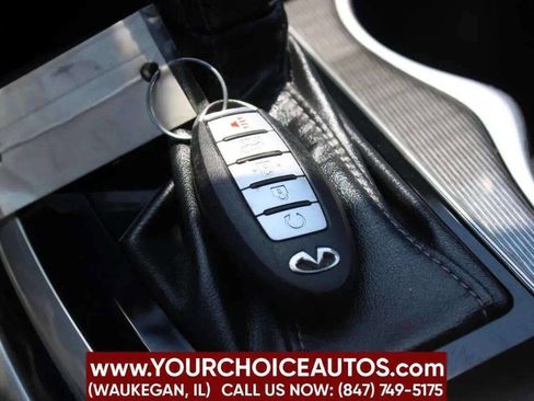 Used 2017 INFINITI QX60 AWD w/ Premium Package image 18