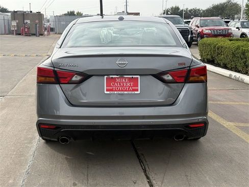 Used 2024 Nissan Altima 2.5 SR image 5