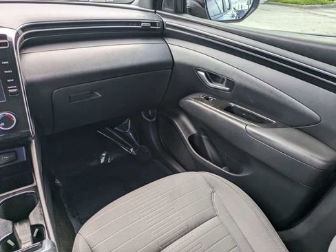 Used 2022 Hyundai Santa Cruz SEL w/ Launch Package FWD image 17