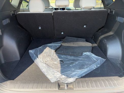 Used 2025 Hyundai Tucson Limited AWD/4WD image 33
