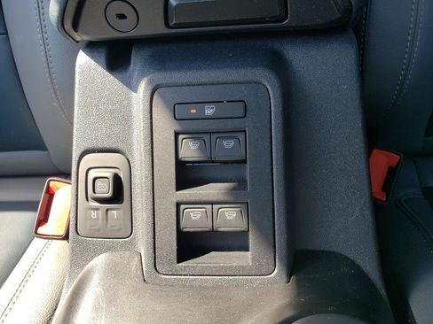 Used 2023 Ford Bronco Outer Banks AWD/4WD image 18