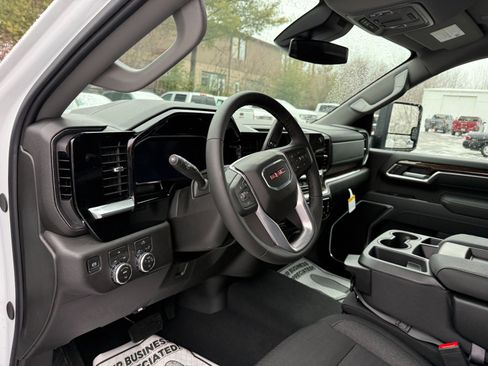 New 2026 GMC Sierra 3500 SLE w/ Preferred Package image 13