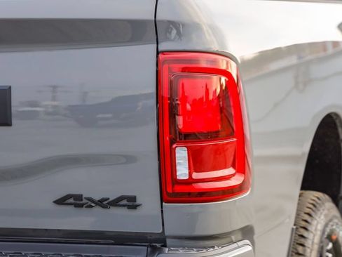 New 2026 RAM 2500 Big Horn AWD/4WD image 10