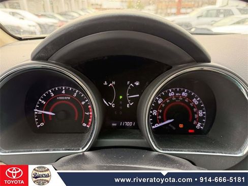 Used 2013 Toyota Highlander Plus image 17