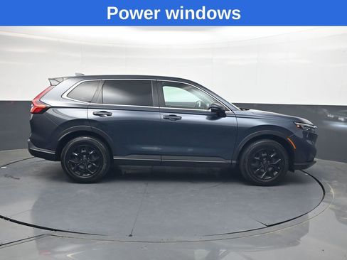 Used 2024 Honda CR-V LX image 3