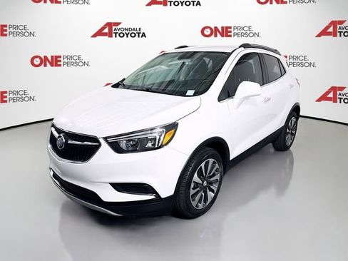 Used 2022 Buick Encore Preferred w/ Safety Package FWD image 3