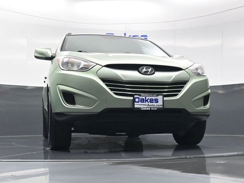 Used 2011 Hyundai Tucson GLS image 36