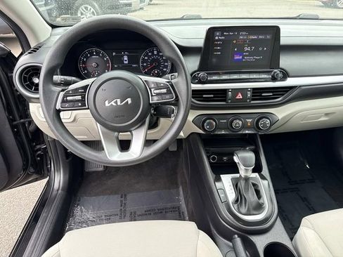Used 2023 Kia Forte LXS FWD image 17