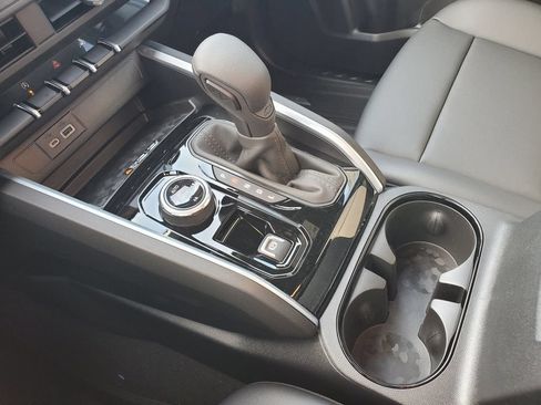 New 2026 Chevrolet Colorado Trail Boss AWD/4WD image 21
