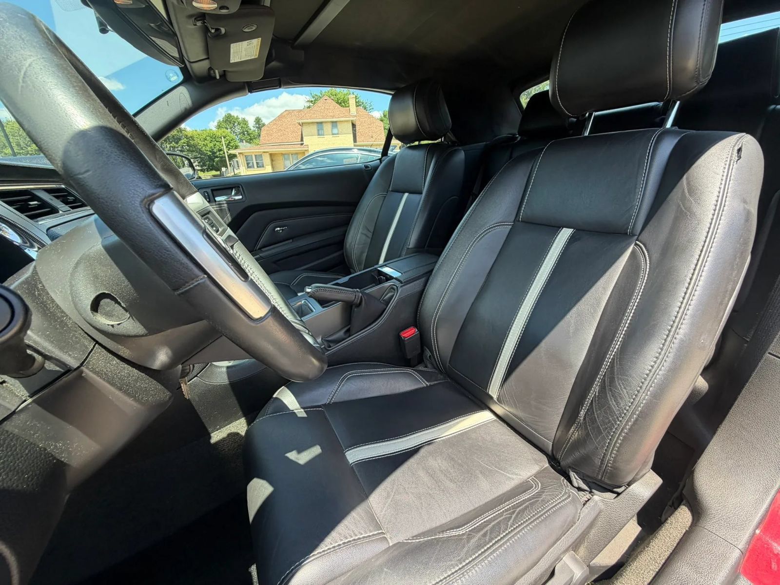 Used 2014 Ford Mustang GT Premium w/ Comfort Package RWD image 5