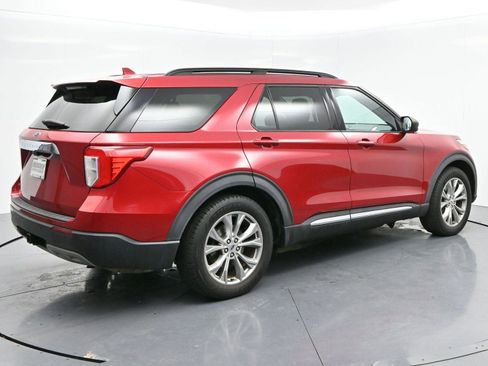 Used 2020 Ford Explorer XLT w/ Equipment Group 202A image 7