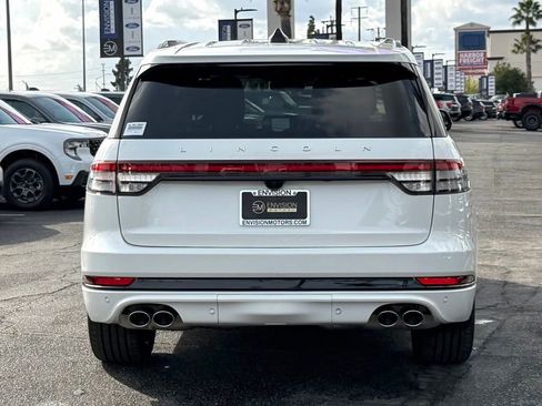 Used 2025 Lincoln Aviator Reserve w/ Equipment Group 201A image 7