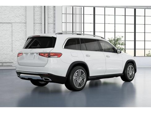 New 2026 Mercedes-Benz GLS 450 4MATIC image 21