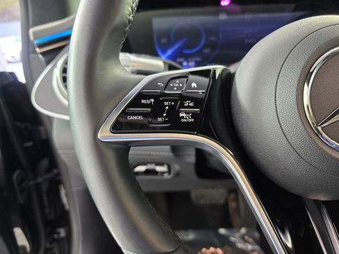 Certified 2023 Mercedes-Benz EQS 580 4MATIC Sedan image 19