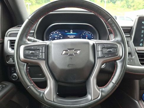Used 2023 Chevrolet Suburban RST w/ Luxury Package AWD/4WD image 19