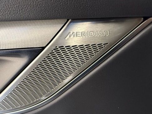 New 2025 Jaguar F-PACE R-Dynamic S image 25