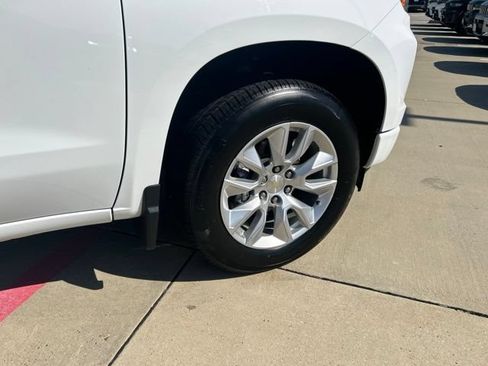 Used 2023 Chevrolet Silverado 1500 Custom RWD image 14