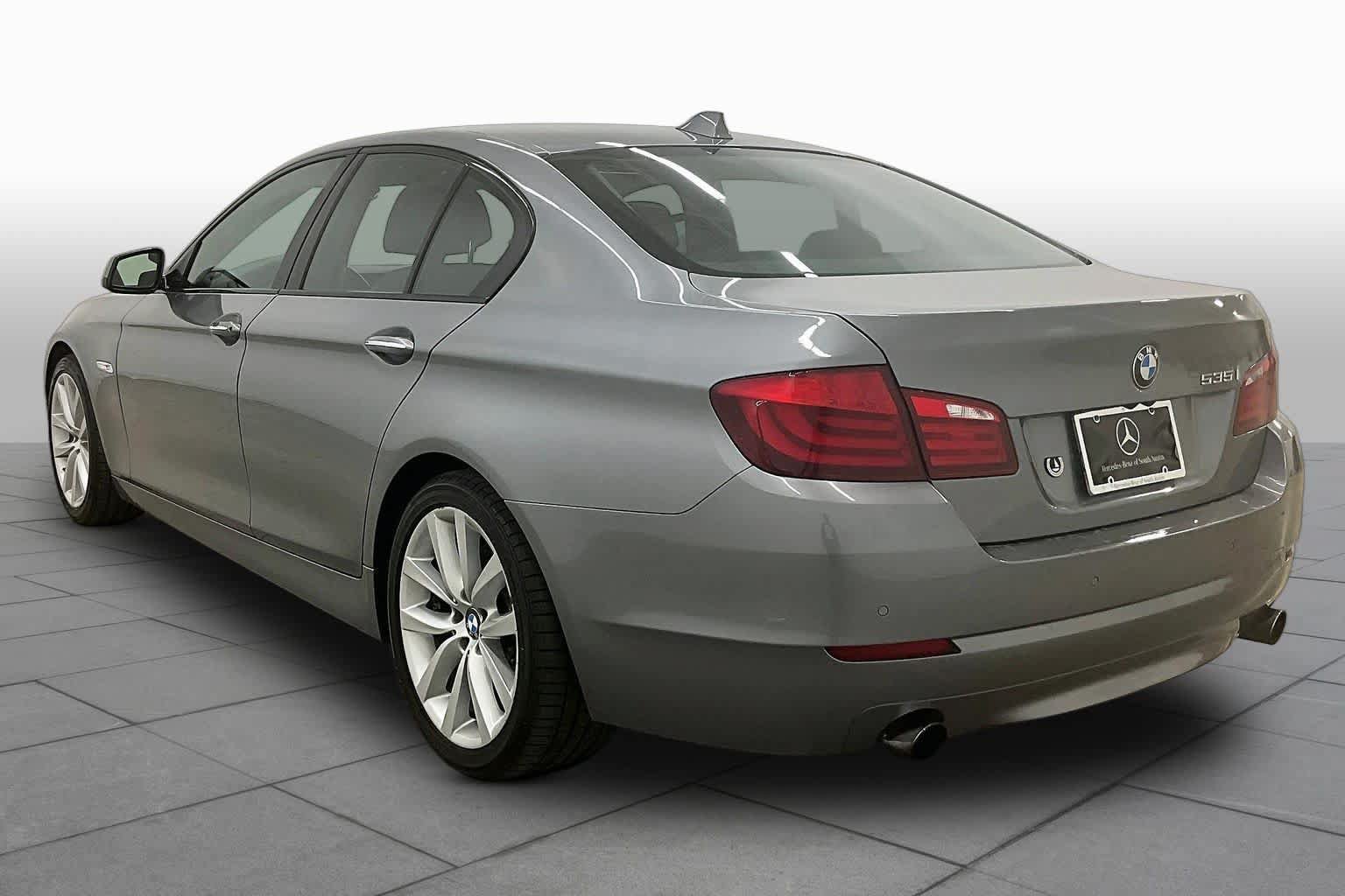 Used 2011 BMW 535i Sedan RWD image 11