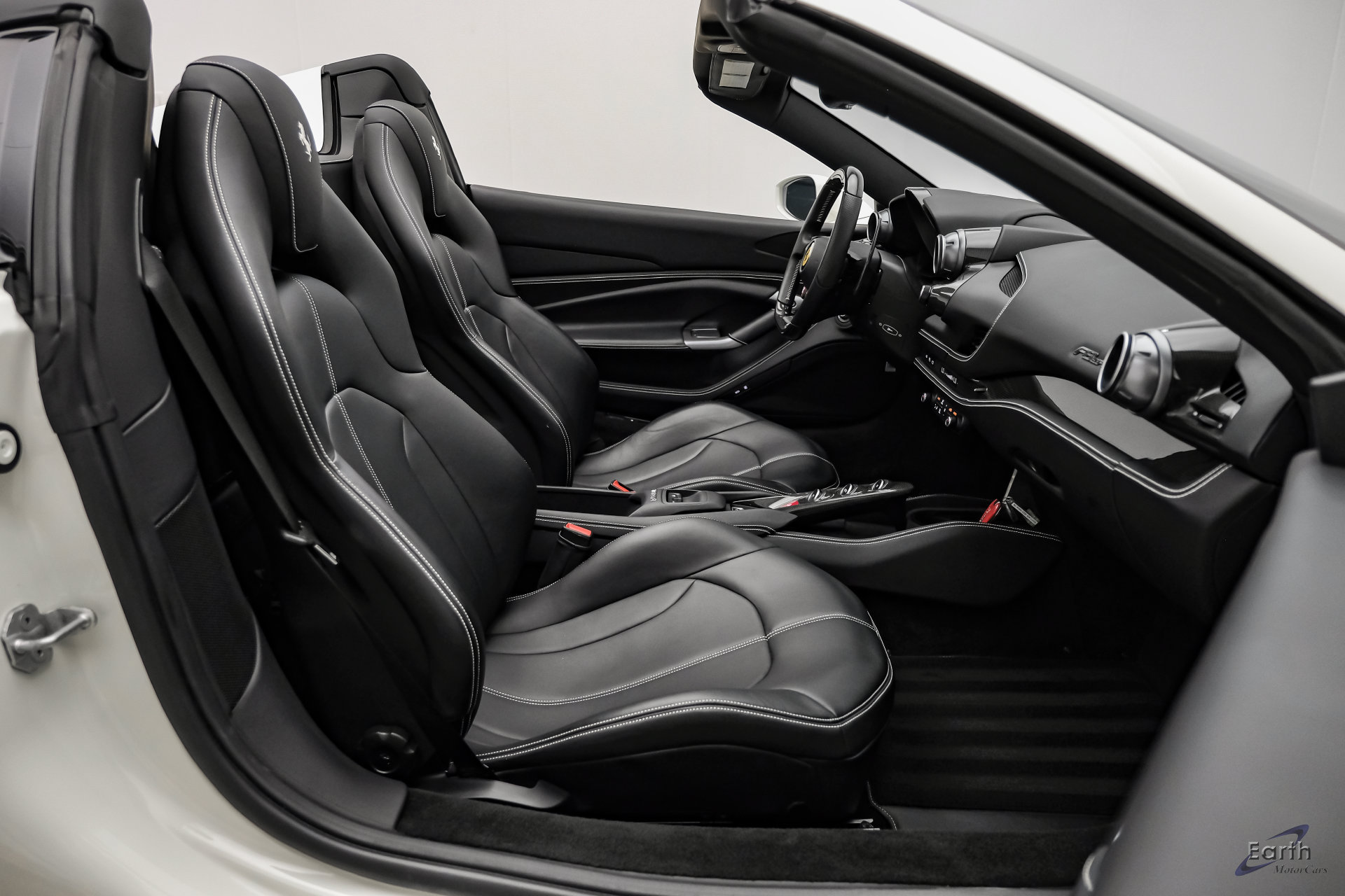 Used 2022 Ferrari F8 Tributo RWD image 62