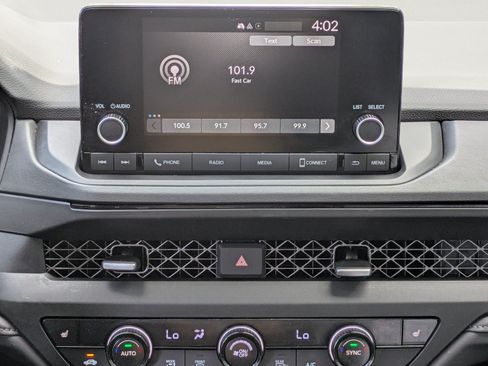 Used 2025 Honda Accord SE image 14