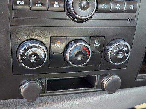 Used 2009 GMC Sierra 2500 W/T image 4