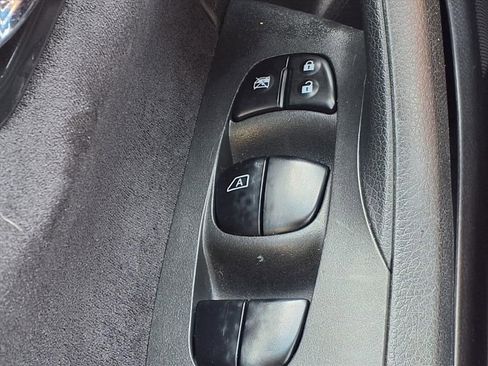 Used 2013 Nissan Altima 2.5 S FWD image 25