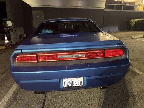 Used 2010 Dodge Challenger R/T image 5