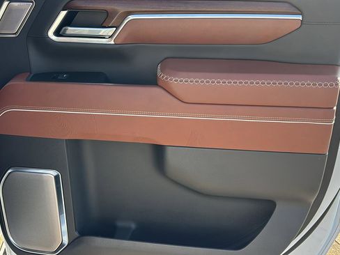 Certified 2025 GMC Sierra 2500 Denali Ultimate image 21