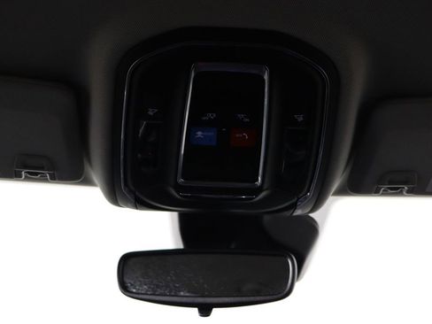 Used 2023 Jeep Grand Cherokee Laredo image 24