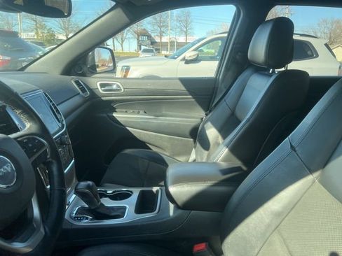 Used 2020 Jeep Grand Cherokee Altitude image 9