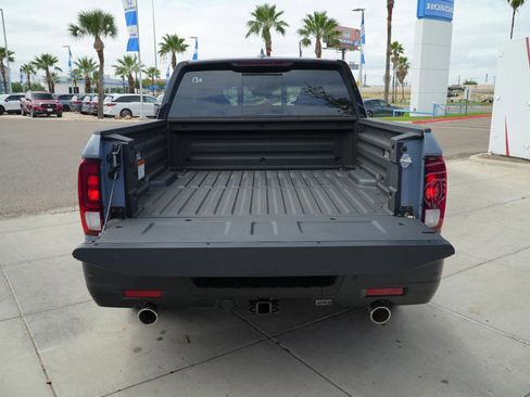 New 2026 Honda Ridgeline Black Edition image 7