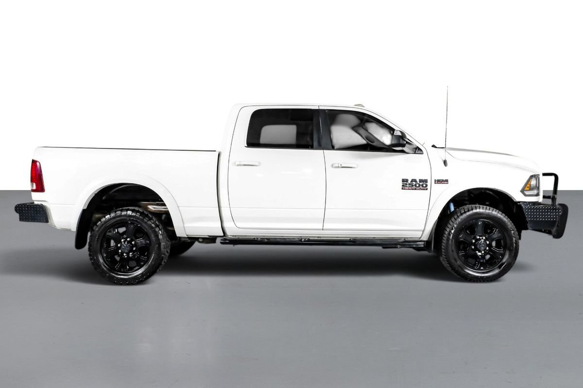 Used 2018 RAM 2500 Laramie w/ Sport Appearance Group AWD/4WD image 5