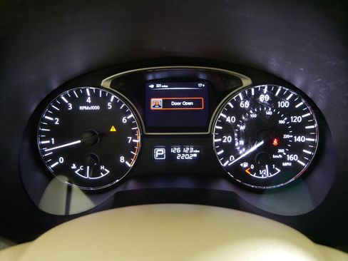 Used 2013 Nissan Altima 2.5 SL image 21