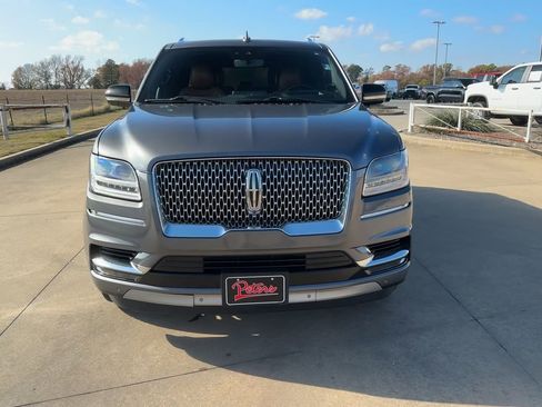 Used 2021 Lincoln Navigator Reserve w/ Luxury Package image 4