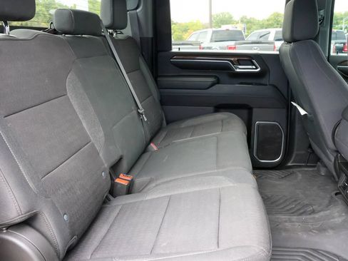 Used 2024 Chevrolet Silverado 2500 LT AWD/4WD image 17