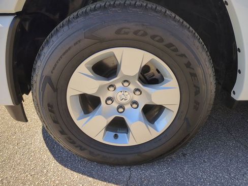 Used 2025 RAM 1500 Big Horn image 10