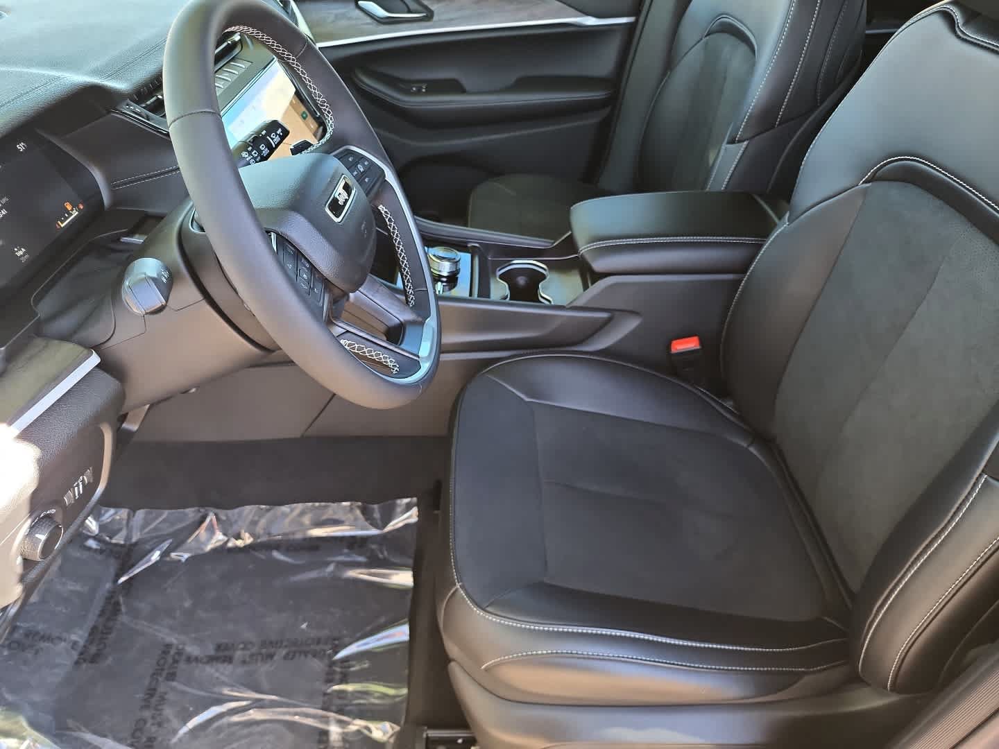 New 2026 Jeep Grand Cherokee Altitude AWD/4WD image 19