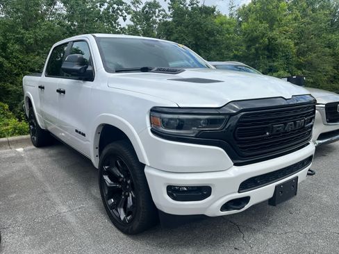 Used 2024 RAM 1500 Limited AWD/4WD image 2
