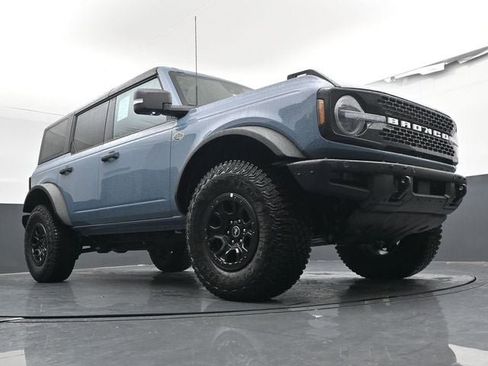 Used 2024 Ford Bronco Wildtrak AWD/4WD image 26