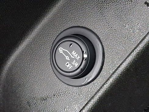 Used 2024 Chevrolet Equinox LT AWD/4WD image 27