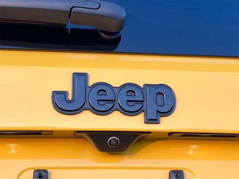 Used 2023 Jeep Renegade Latitude image 12