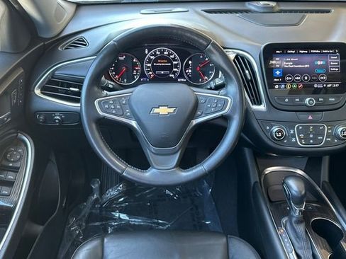 Used 2022 Chevrolet Malibu Premier FWD image 19