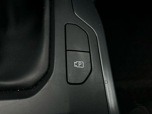 Used 2025 Kia K4 LXS image 24