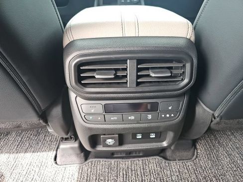 Used 2026 Honda Passport TrailSport Elite image 12