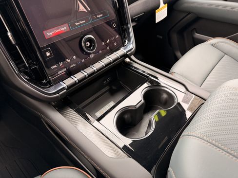 New 2026 GMC Yukon AT4 w/ AT4 Premium Plus Package image 27