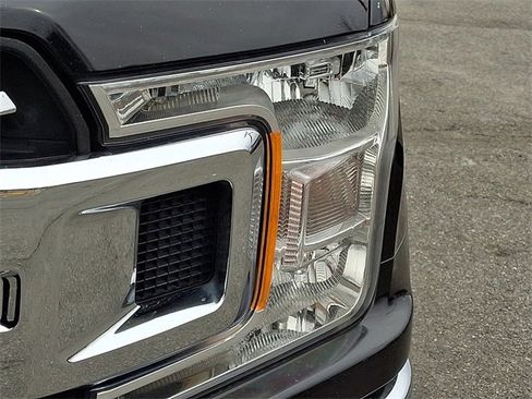 Used 2019 Ford F150 XLT image 9