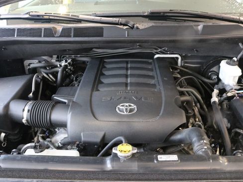Used 2013 Toyota Sequoia SR5 AWD/4WD image 46