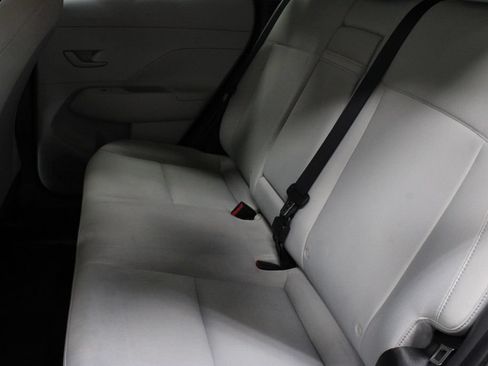 Used 2025 Hyundai Kona SEL FWD image 21