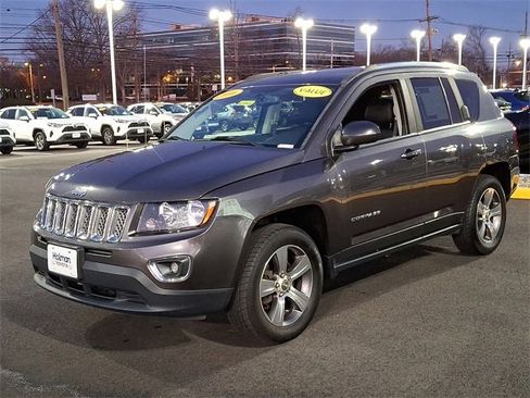 Used 2016 Jeep Compass High Altitude image 4