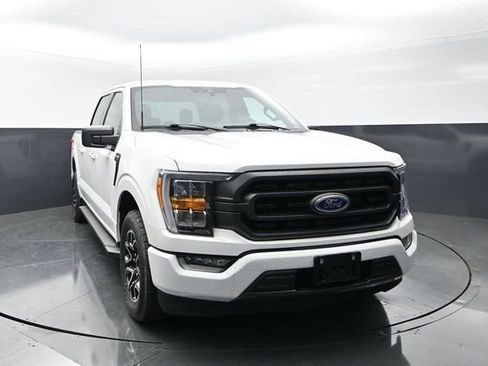 Used 2021 Ford F150 XLT w/ Equipment Group 302A High RWD image 5